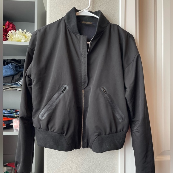 Gymshark jacket - Picture 4 of 6